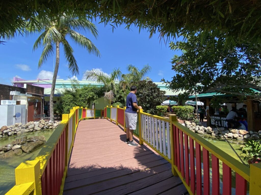 belize beautiful locals